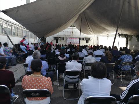 Trabajadores del Hospital General de Tlaxcala arropan a Blanca Águila