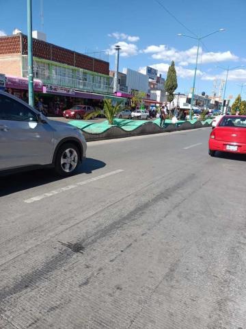 El Ayuntamiento de Apizaco lucra con las banquetas imagen 4