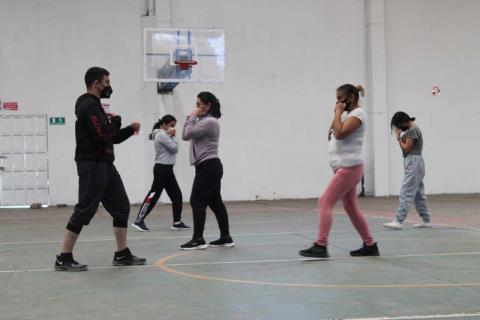 Imparten Curso de Defensa Personal a mujeres en Contla imagen 4