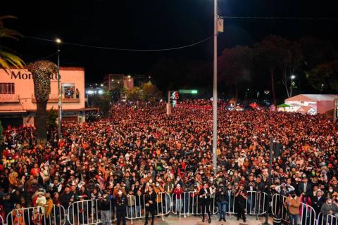 Pablo Badillo encabeza el Grito de Independencia en Apizaco imagen 3