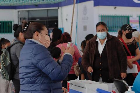 Se lleva a cabo jornada de vacunación en el Centro de Salud Urbano de Tlaxcala imagen 8