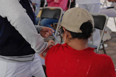Se lleva a cabo jornada de vacunación en el Centro de Salud Urbano de Tlaxcala imagen 12