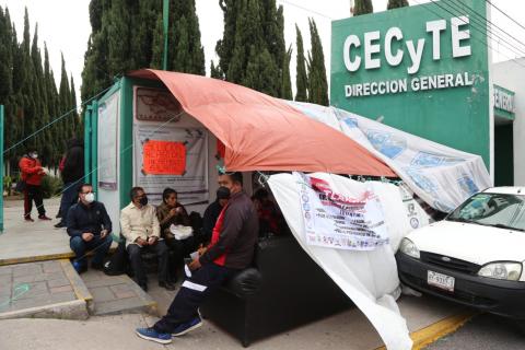 Paran labores trabajadores de CECyTE-Emsad imagen 6