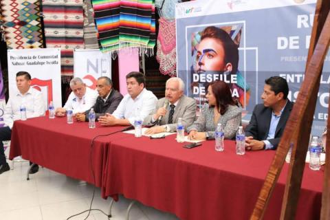 Presentan Desfile de moda "Herencia Milenaria" en Chiautempan imagen 2