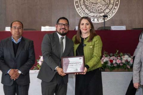 Reconoce Poder Judicial de Tlaxcala a ganadores del primer ensayo jurídico imagen 5