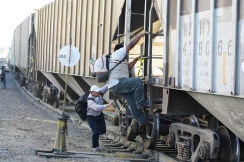Migración en Apizaco se reduce a la mitad; albergue alerta sobre cambios en las rutas