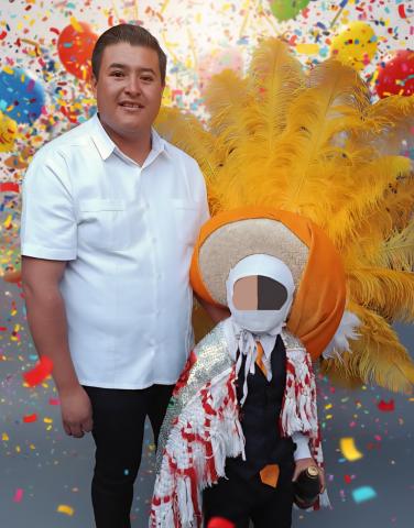Iván Tapia, joven empresario reconocido por su labor social en Xiloxoxtla.