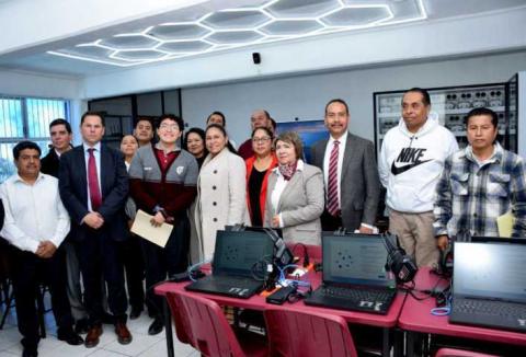 Ana Lilia Rivera Inaugura Laboratorio en Xiloxoxtla y coloca a Tlaxcala en la era de la IA imagen 4