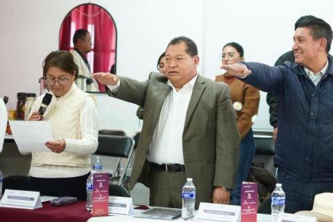 Edil de Tepetitla tomó protesta como presidente del Consejo Consultivo de Vinculación del ICATLAX