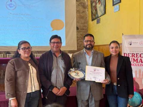 Realizan capacitación sobre derechos humanos y masculinidades en Tlaxco imagen 1