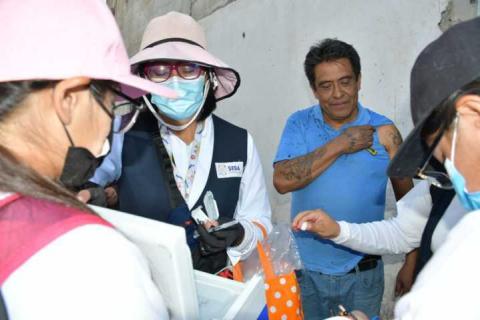 SESA e IMSS-Bienestar despliegan brigadas de vacunación contra sarampión en Tepetitla imagen 2
