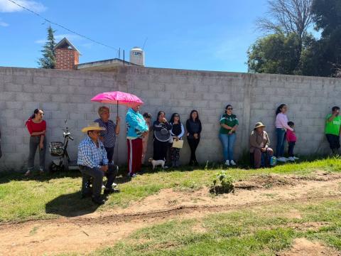 Siguen trabajos de electrificación en la calle Álamo – Texoloc