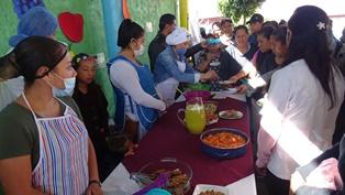 Realizan demostración de alimentos saludables en CAIC Xicohtzinco imagen 2