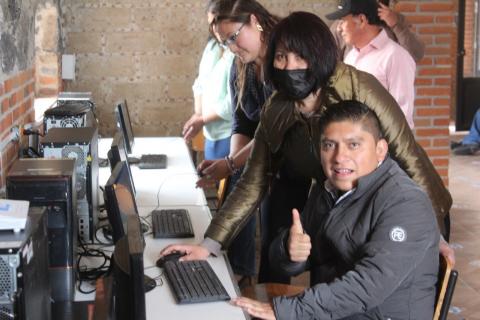 José Luis Hernández inaugura Centro Comunitario de Aprendizaje de Xaltocan imagen 2