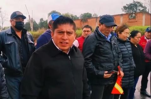 Xaltocan refuerza la identidad con la construcción del arco de bienvenida en Topilco