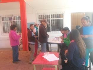 Entrega DIF de Xicohtzinco apoyo a más de 300 familias imagen 2