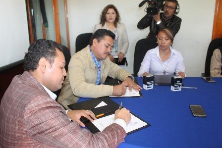 ICATLAX y Ayuntamiento de Yauhquemehcan firman convenio imagen 2