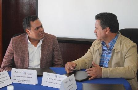 ICATLAX y Ayuntamiento de Yauhquemehcan firman convenio imagen 3