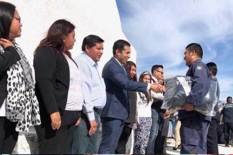 Además de amorosos también los policías de Tepeyanco son corruptos