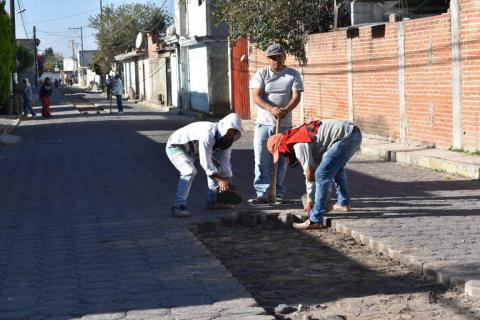 Alcalde pone en marcha trabajos de rehabilitación de drenaje en la Lázaro Cárdenas imagen 1