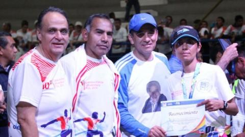 Jaime Noriega Vázquez cruza primero en la carrera atlética de la FUL imagen 1
