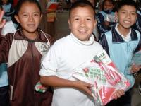 Cumple la SEPE y entrega más de 200 mil paquetes de útiles escolares en beneficio de  estudiantes tlaxcaltecas