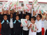 Cumple la SEPE y entrega más de 200 mil paquetes de útiles escolares en beneficio de  estudiantes tlaxcaltecas
