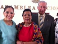 Imagen con la, Senadora Lisbeth Hernández Lecona, Senadora Martha Palafox  y el Secretario Ejecutivo del Parlatino  Dr. Humberto Peláez Gutiérrez