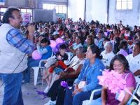 Extraordinaria respuesta brindaron los habitantes de la colonia Covadonga a la convocatoria de Justo Lozano Tovar, candidato del PAC, a la presidencia municipal de Apizaco. En este encuentro se pactó una alianza de trabajo por Apizaco.  